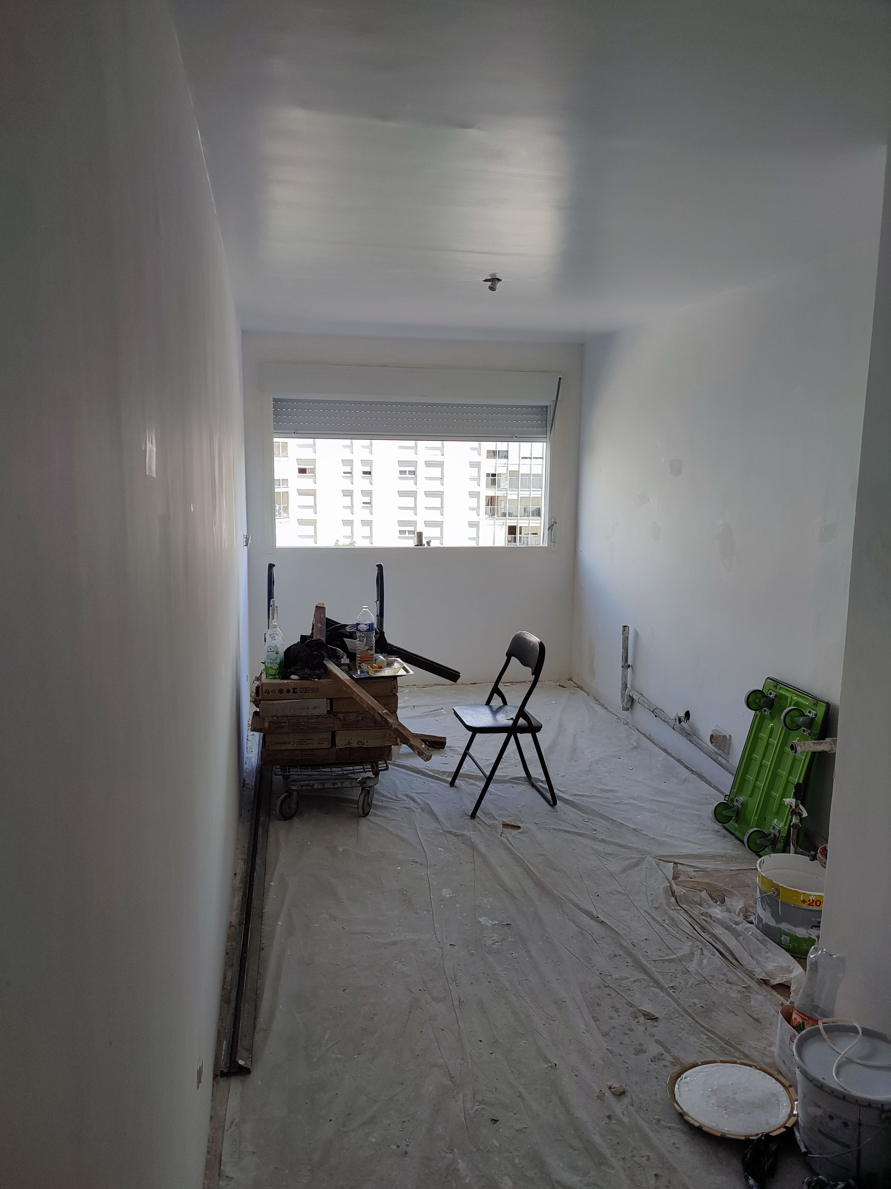Rénovation d&#039;appartement, peinture, cloison en placo, pose de portes, cuisine, salle de bain