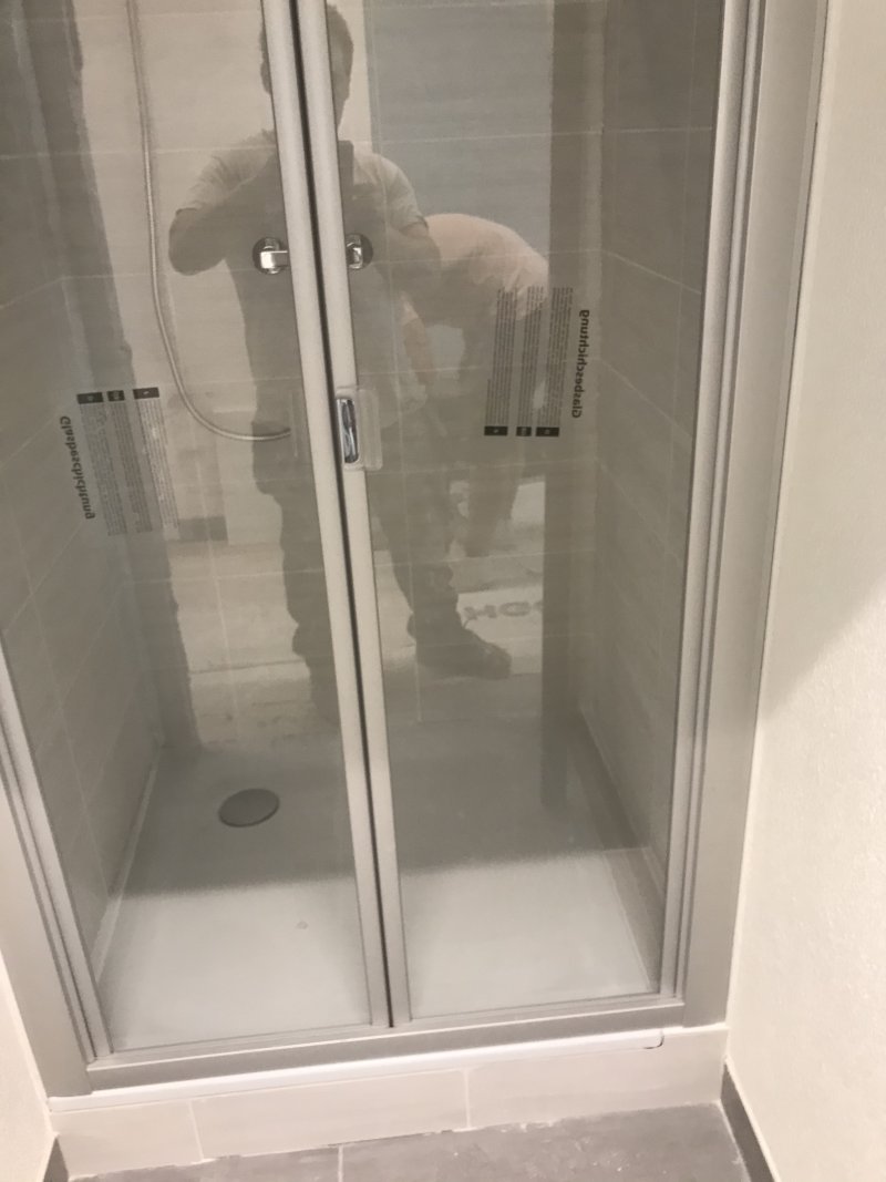 Montage de cabine de douche 